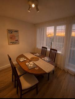 Mid Century 3 Bed Apartment - 4