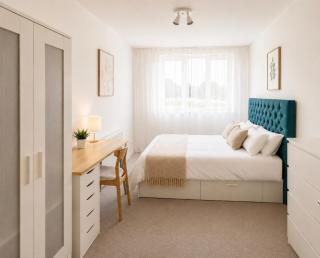 Mid Century 3 Bed Apartment - 0