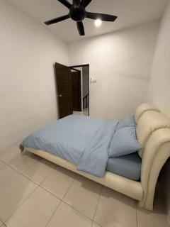 Eyu Sweet Home in Sitiawan 10-13 pax free wifi - 2