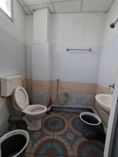 Dixsa Hotel and Guest House - 5