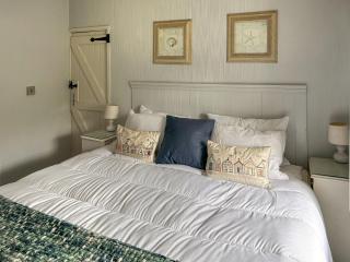 Roseland Cottage - 4