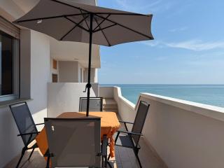 SE278 - Senigallia, trilocale fronte mare con balcone e posto auto - 3