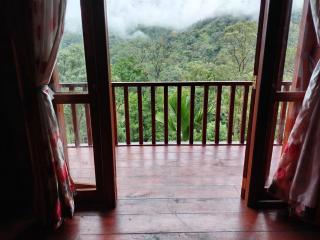 Whispering Falls Villa, Laxapana - 4