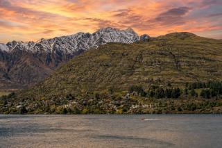 Escape on the Lake - 9