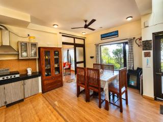 Meraki - Entire 2BHK Villa With Himalayan Views - 4
