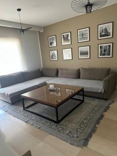 Large, cozy and bright apartment - 1