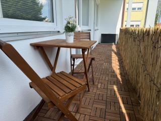 Completely renovated apartment with king-size bed and loggia - 7