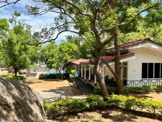 The Rock Yala - 0