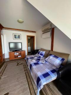 Casa cu Stuf Olimp - 1