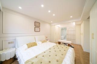Yidu Home-Near People's Square, Nanjing Road Pedestrian Street & Subway Credit Cards OK - 2