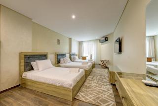 The Pyramids Global Suites W Stunning Rooftop Views - 7