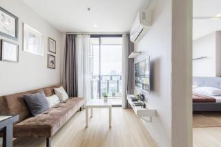 Luxury OnNutE9BTS 40SQMT Netflix & BTS& Pool & Gym 2mins to BTS - 0