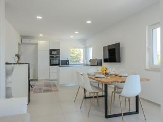 Apartment Rahat - 2