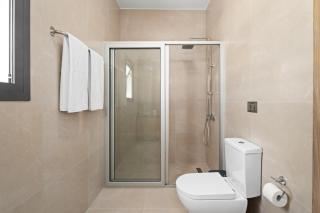 Kritamo Suites Sandy Bay - 1