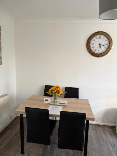 Contractor Park View Apartment with Private Parking - 9