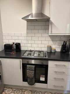Contractor Park View Apartment with Private Parking - 3