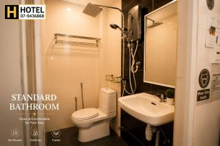 H Hotel - 2