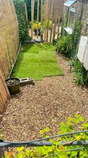 Studio Retreat with Small Garden and Own Entrance - 3