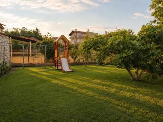 Goldtown House - 9