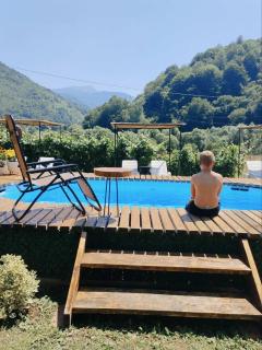 SkyFrame cottage with pool - 9