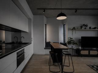 Skyline Suites - Cosy Retro Retreat, Walk to MCG - 6