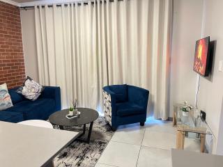 Modern 2 Bedroom Apartment in Waterfall City Midrand - Business and Family friendly - 10 Elizabeth Place - 8