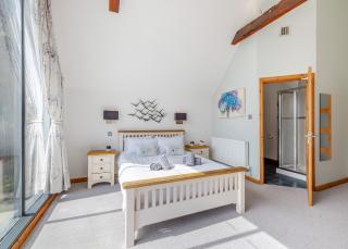 Anglesey Lakeside Lodges - 7