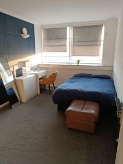 Cozy & Affordable Double Room in Heart of Croydon - 0