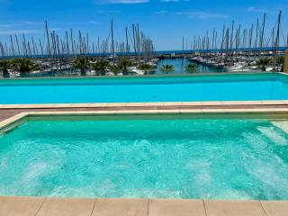 Fronte mare con terrazza panoramica, piscina e garage - Marina degli Aregai - 8