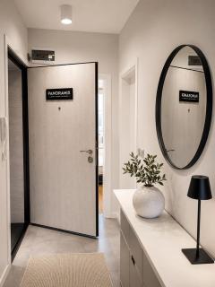 Luxury Central Apartment - 9