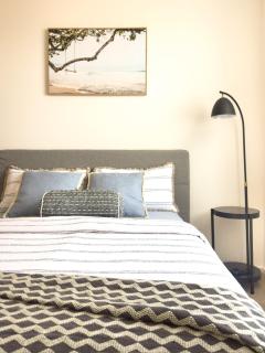 Galaxy Homes - City & Coast Luxury Retreat - 3
