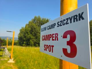 Slow Camp pod Bieniatka - namioty & Camper Park - 3