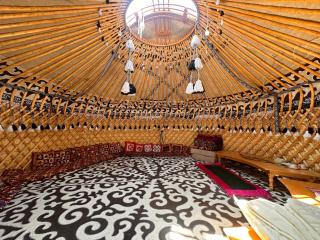 Yurt guesthouse - 6