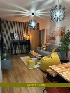 CoLiving Studio 2 near the Main Train Station - 1
