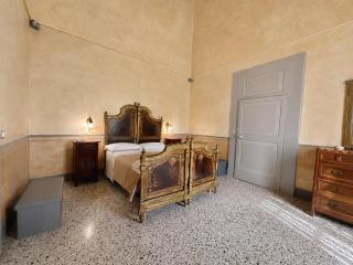 Palazzo de Carlo e il parco dei 7 pozzi - 1