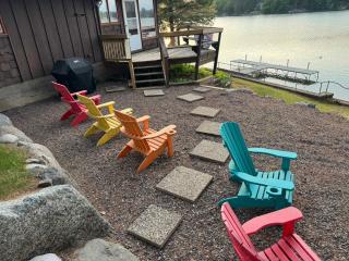 6BR Waterfront Lodge on Round Lake Private Sandy Shoreline Dock Fire Pit Panoramic Views - 7