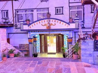 Prem Durbar & Nagarkot Zipline Resort - 4