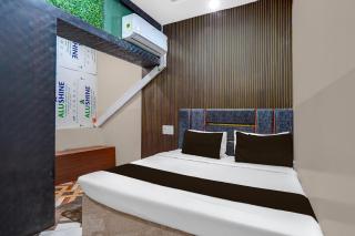 Hotel O 7 Seas - 0