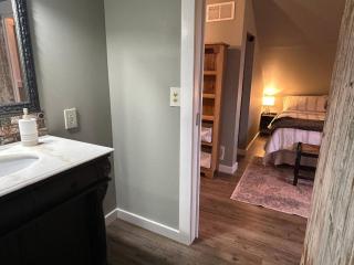 Cozy Loft Getaway Near Gettysburg and Harrisburg - 1