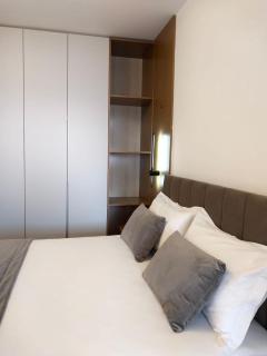 Sunny Bay Apartments - 3