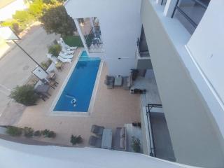London House Hotel - 1