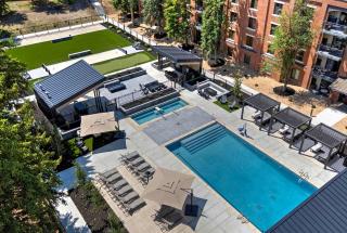 2BR Condo Walk to Ski Lift Downtown - 9