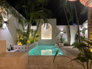 Boutique Private Villa in Hotel Zone - Pool & Outdoor Living - 9