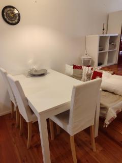 Ivi's Lovely Apartment - 8