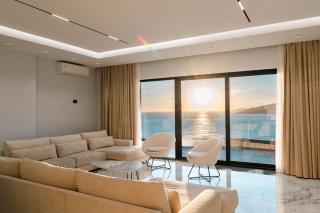 Skyline Penthouses & Suites at Mango Beach - 1