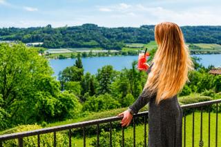 SeePanorama-Deluxe-Sauna-Massage-Garten-Tranpolin-Tischkicker-Tropical-BBQ-Parken - 8