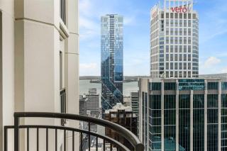 Bright 1 Bedroom Beauty with Balcony Zodiak Stays - 6
