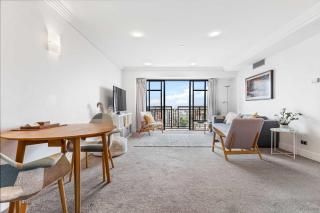 Bright 1 Bedroom Beauty with Balcony Zodiak Stays - 4