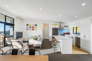 Panorama View Retreat - Bachcare Holiday Home - 6