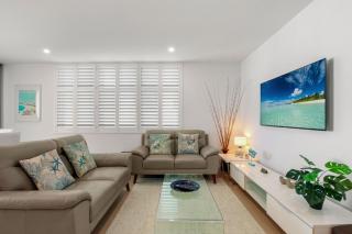 Aqua View 504, 29 Canberra Tce, Kings Beach - 8